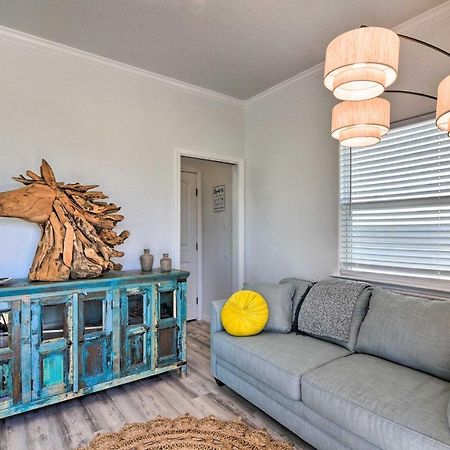 Coastal Surfside Beach House Walk To The Ocean! Bagian luar foto