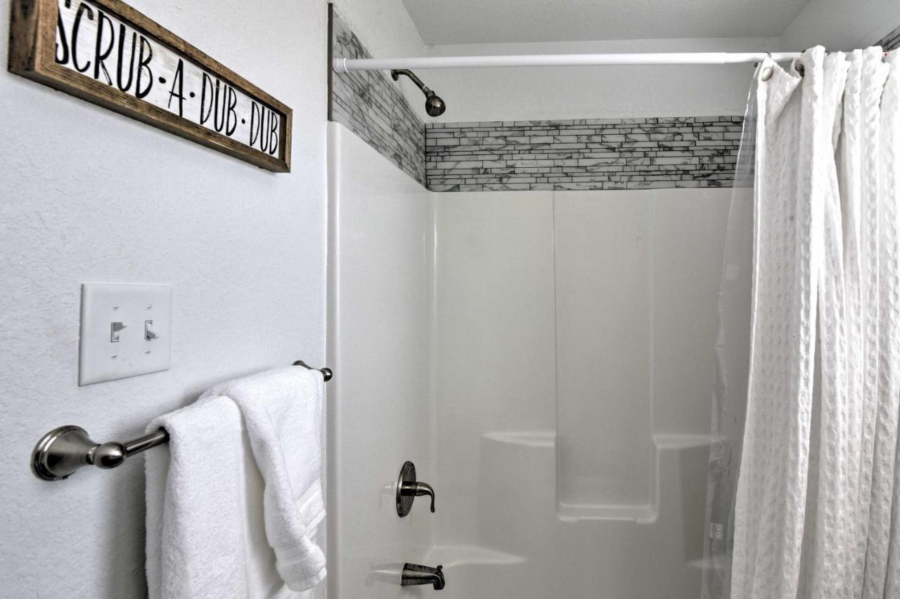 Coastal Surfside Beach House Walk To The Ocean! Bagian luar foto